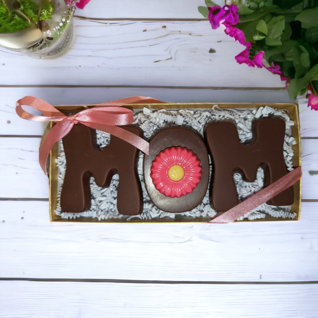 MOM Letters with Flower