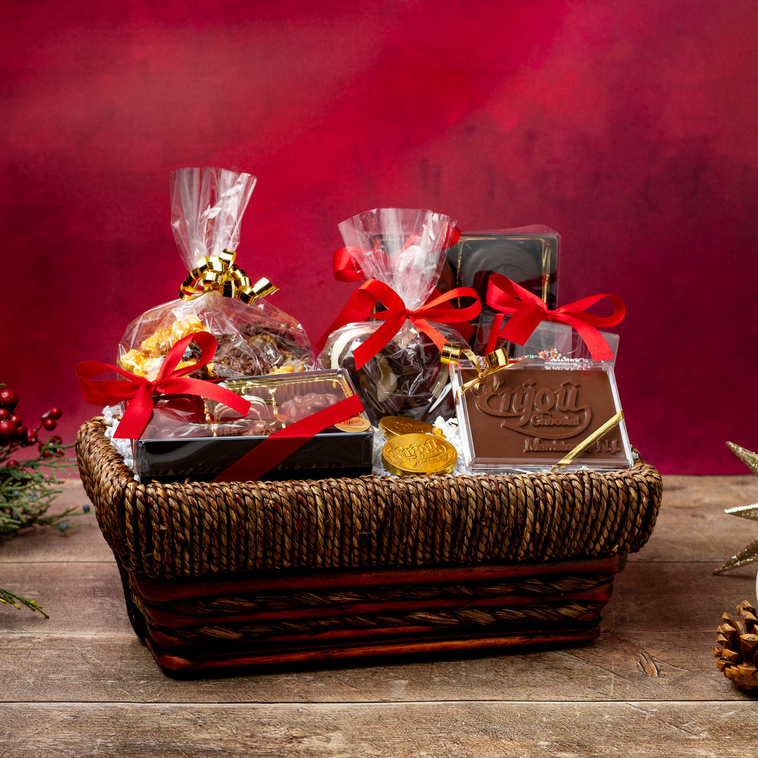 Holiday Gift Basket 85
