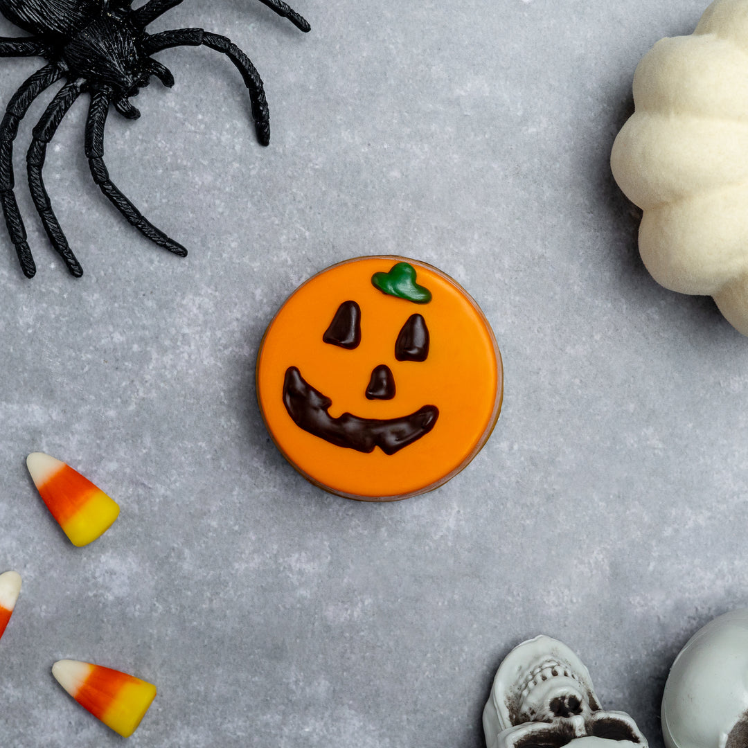 Jack-o'-lantern Oreo