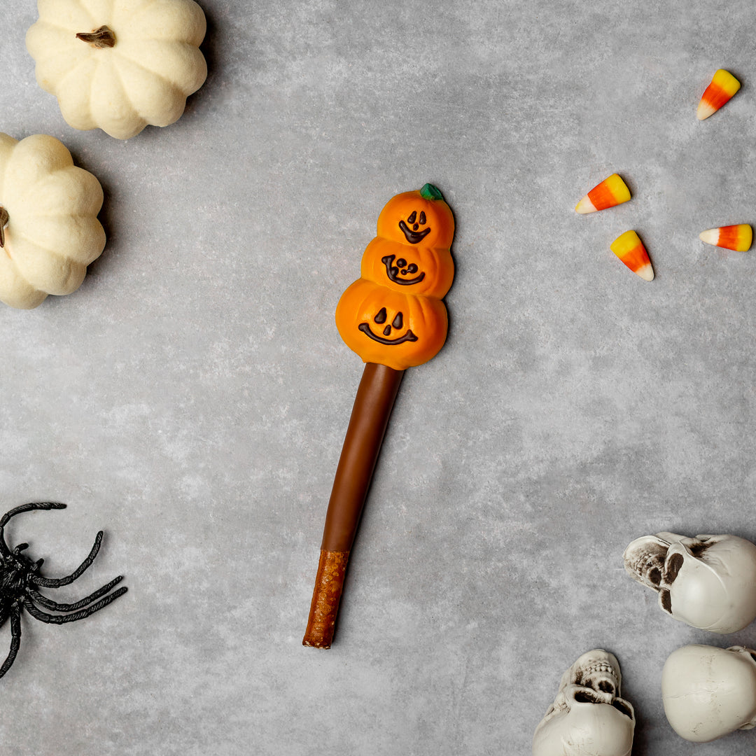 Pumpkin Pretzel Rod