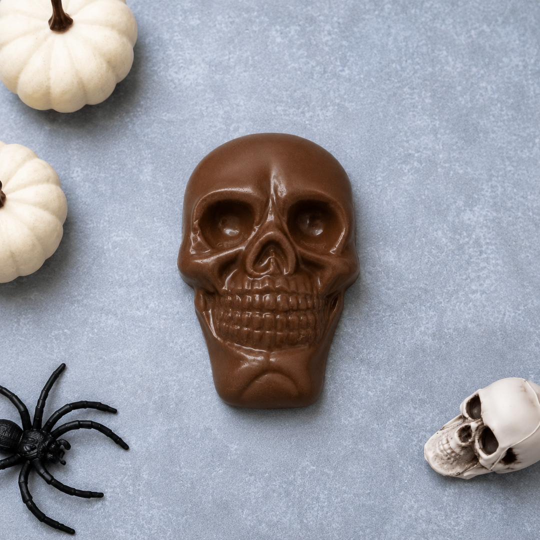 Skull with flat back